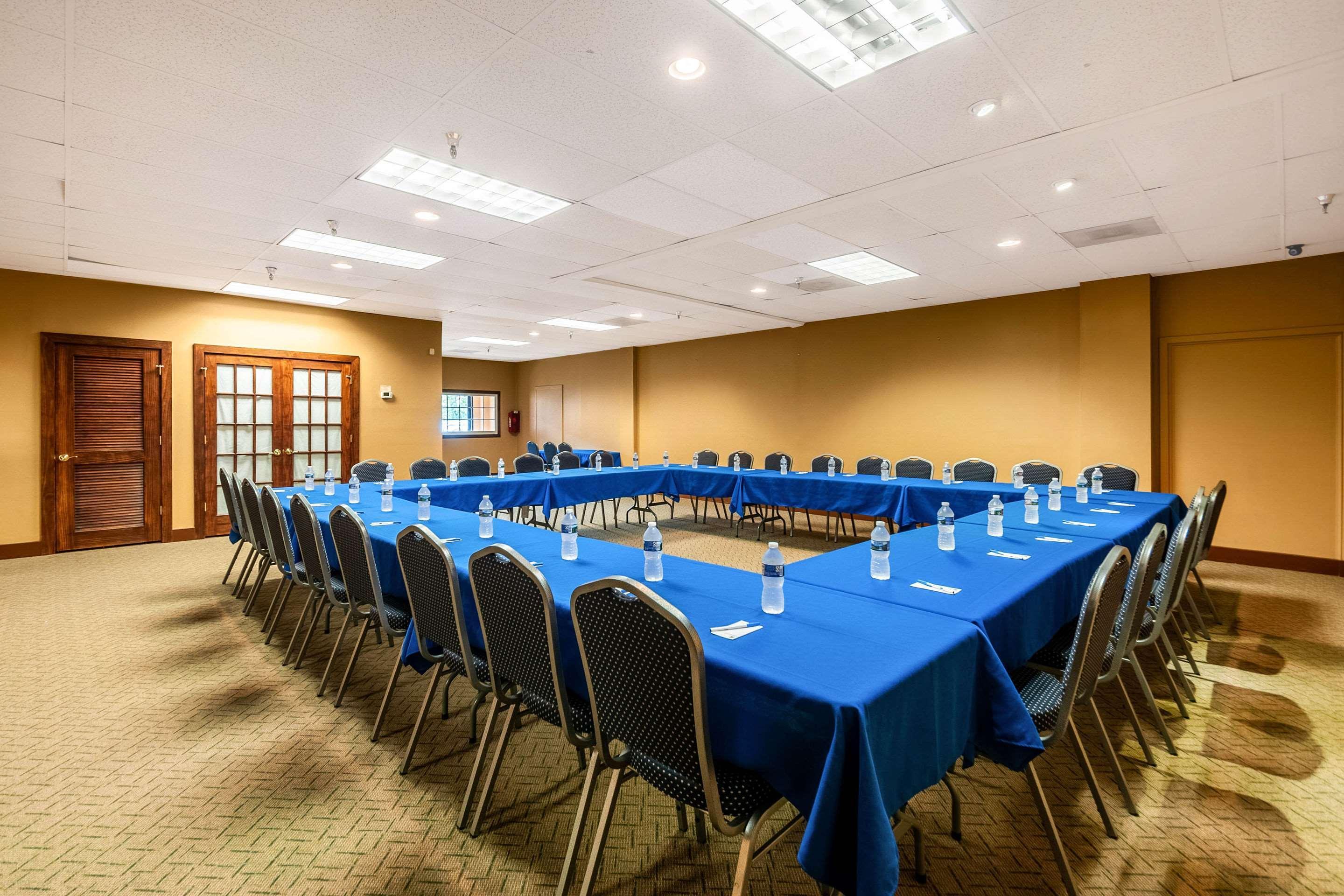 Comfort Inn Ballston Арлингтон Экстерьер фото