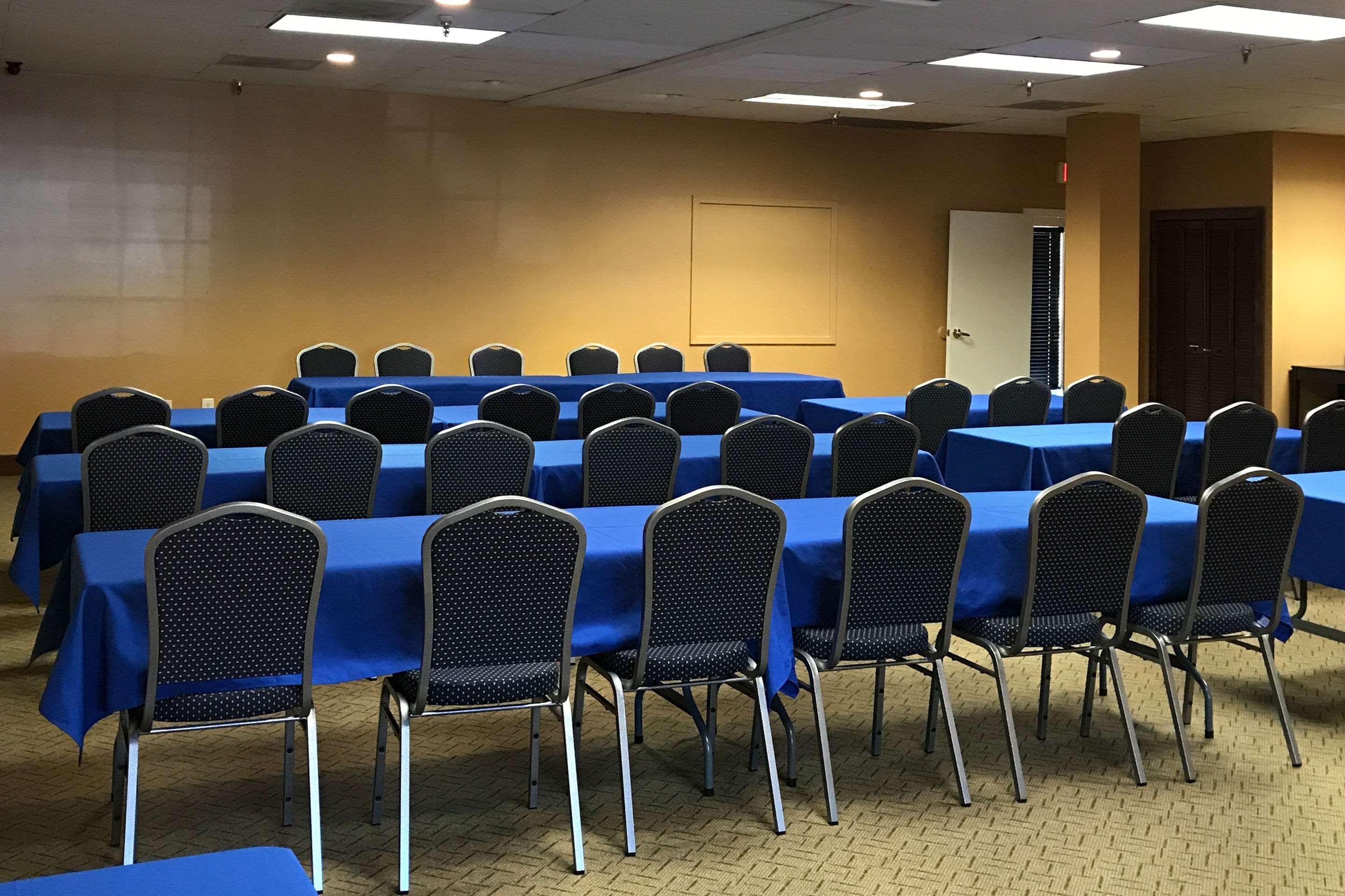 Comfort Inn Ballston Арлингтон Экстерьер фото