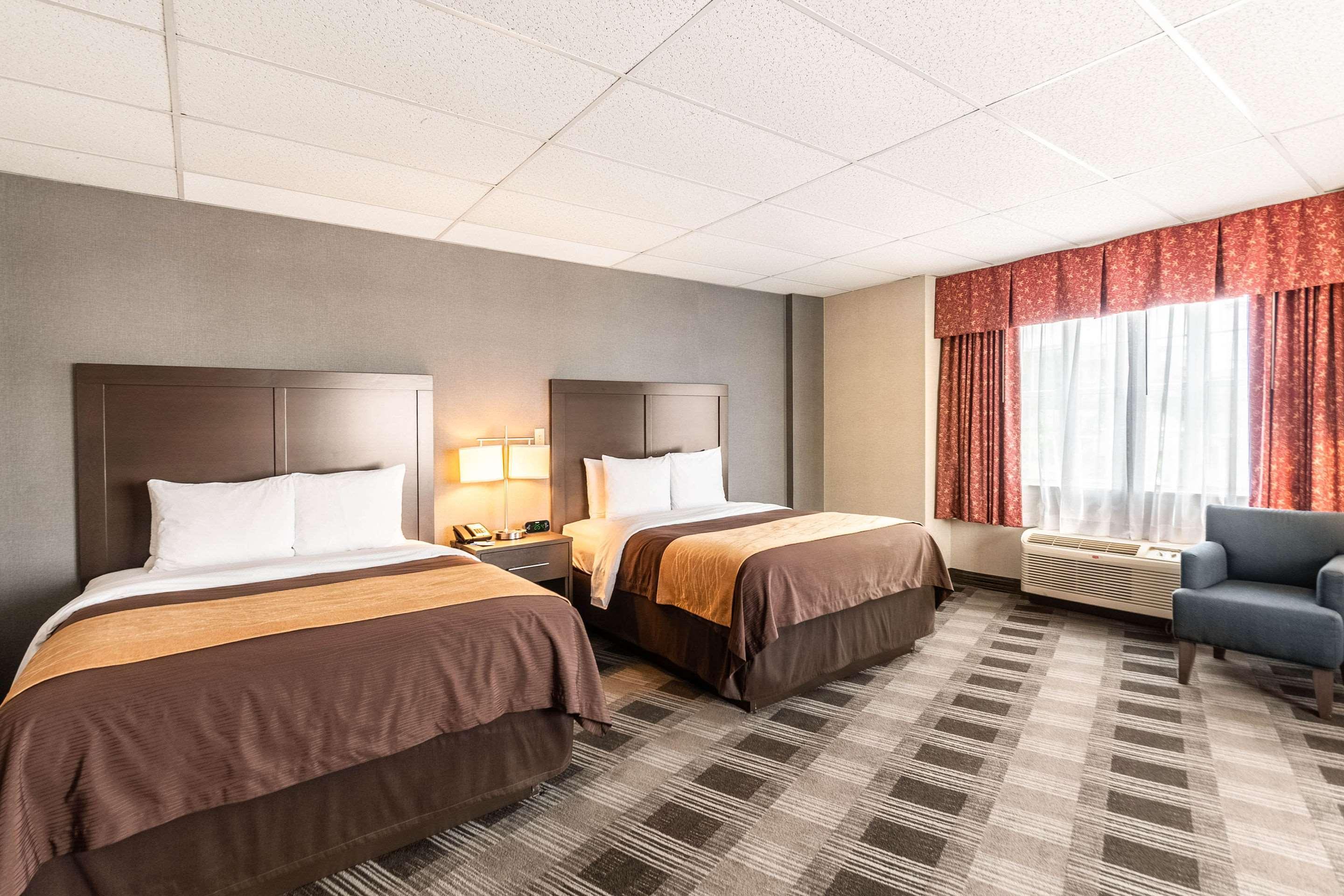 Comfort Inn Ballston Арлингтон Экстерьер фото