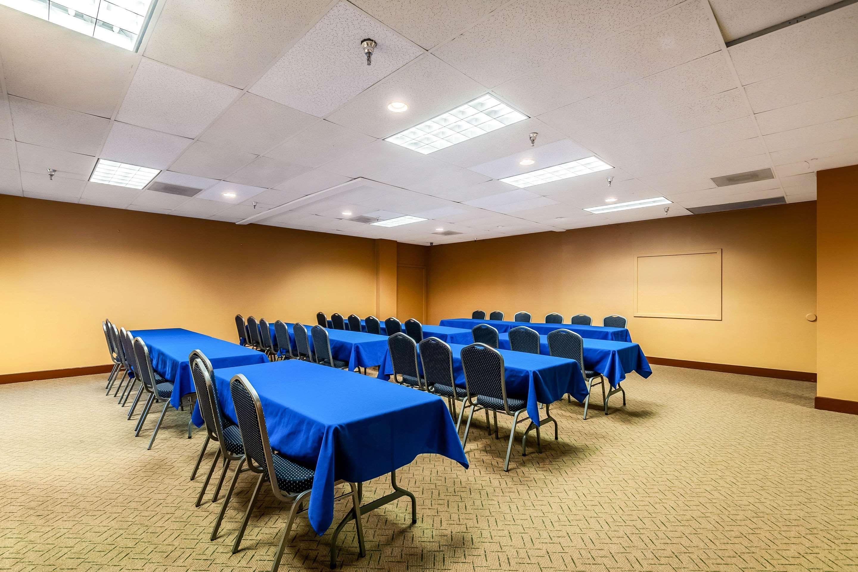 Comfort Inn Ballston Арлингтон Экстерьер фото
