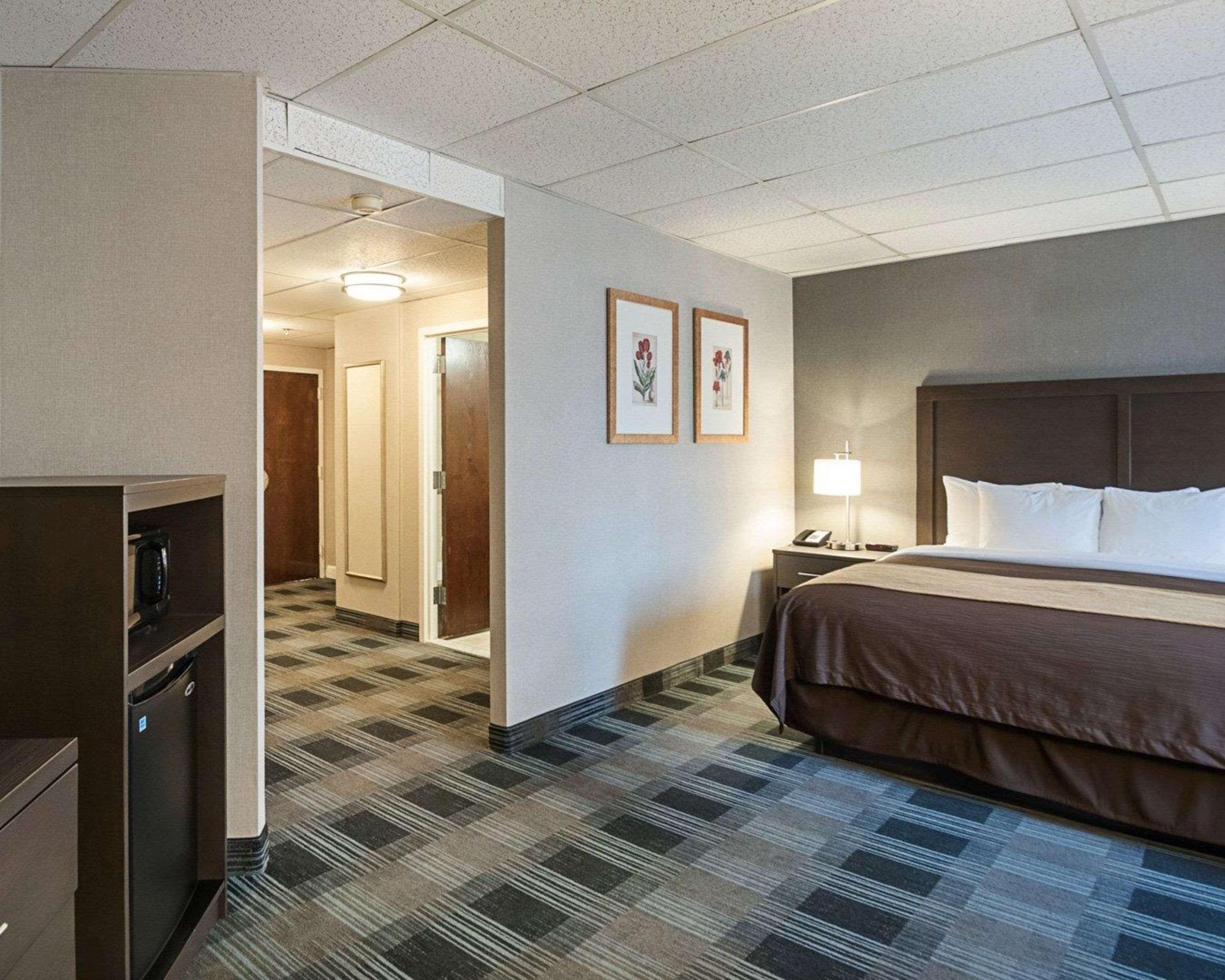 Comfort Inn Ballston Арлингтон Экстерьер фото