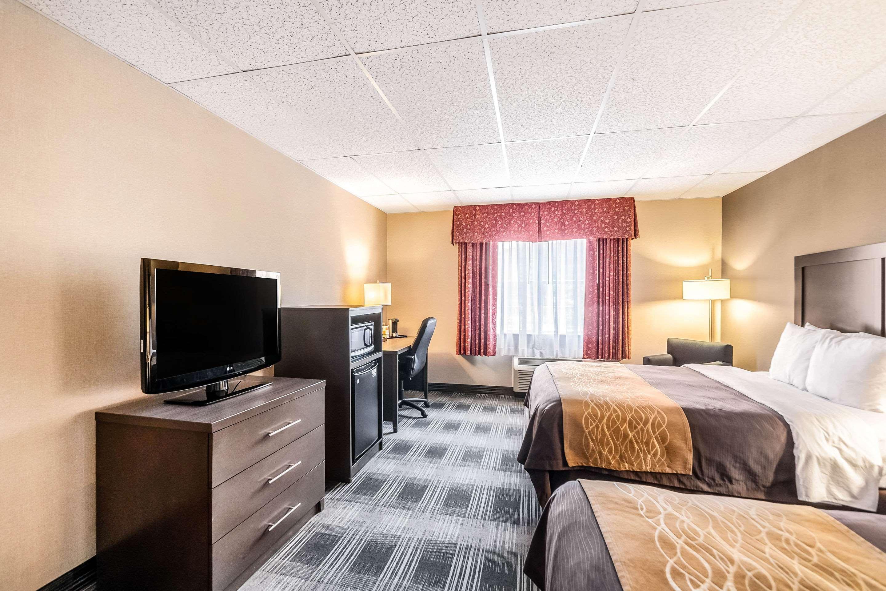 Comfort Inn Ballston Арлингтон Экстерьер фото
