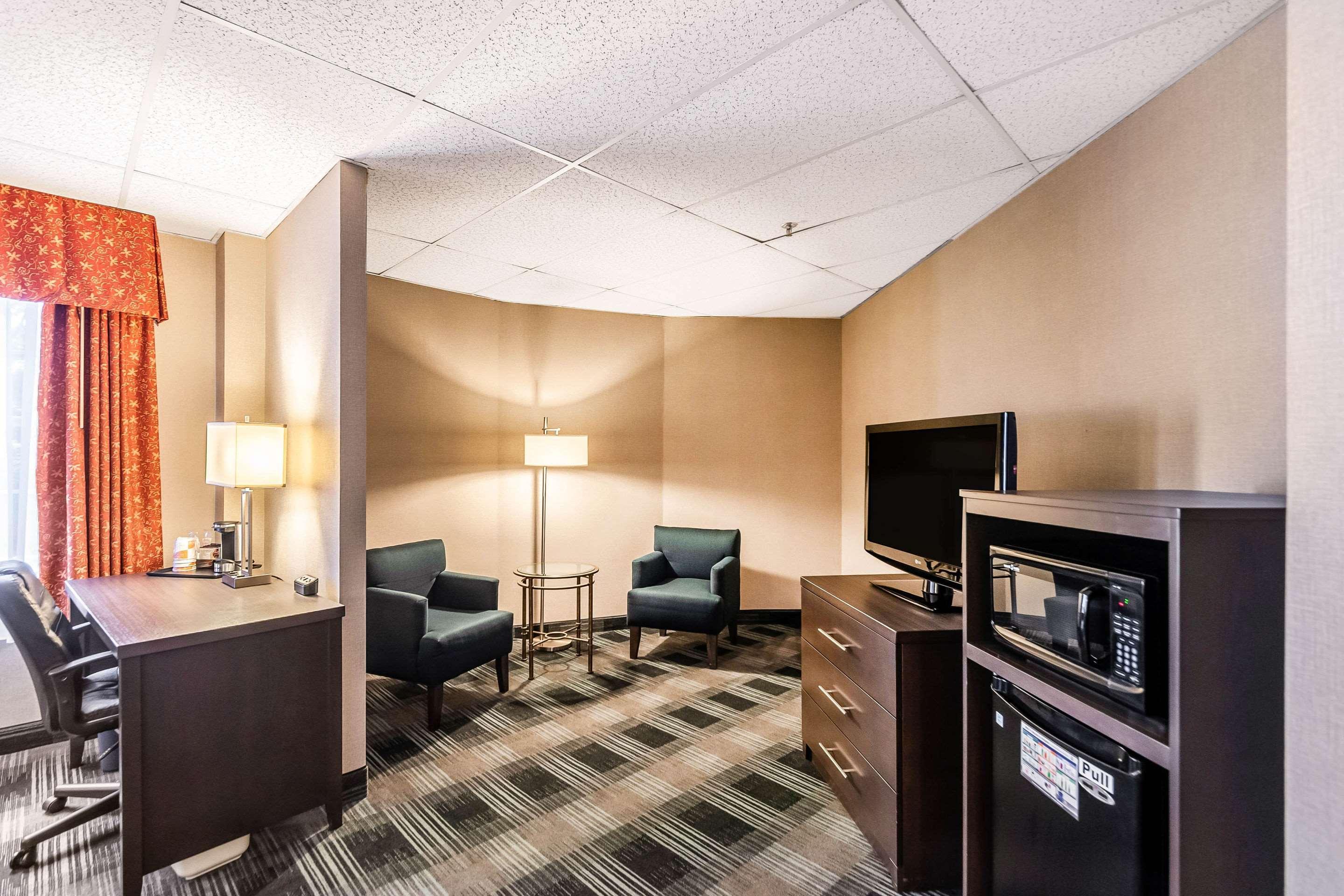 Comfort Inn Ballston Арлингтон Экстерьер фото