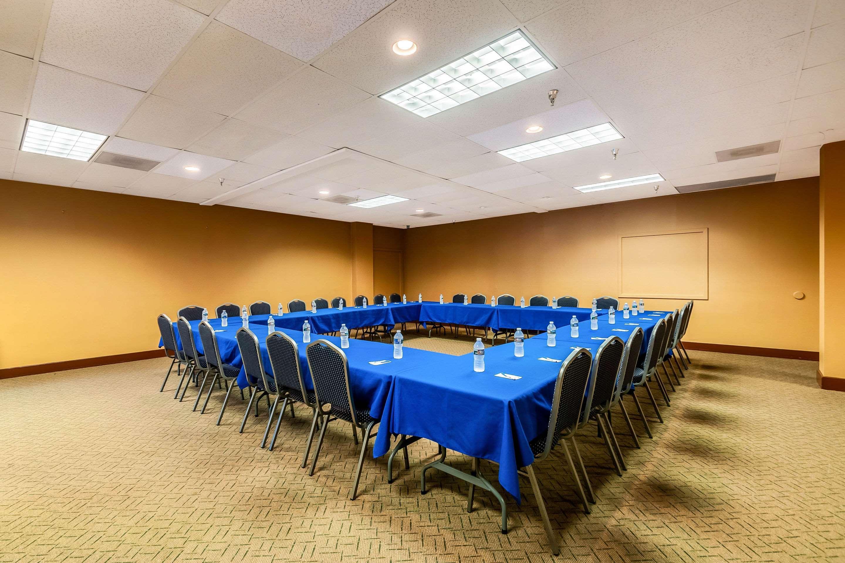 Comfort Inn Ballston Арлингтон Экстерьер фото